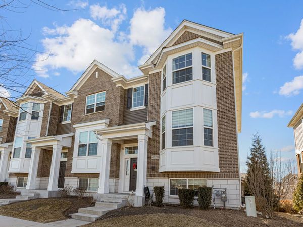 4320 Monroe Avenue , Naperville, IL 60564