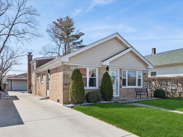 3124 Madison Street , Bellwood, IL 60104