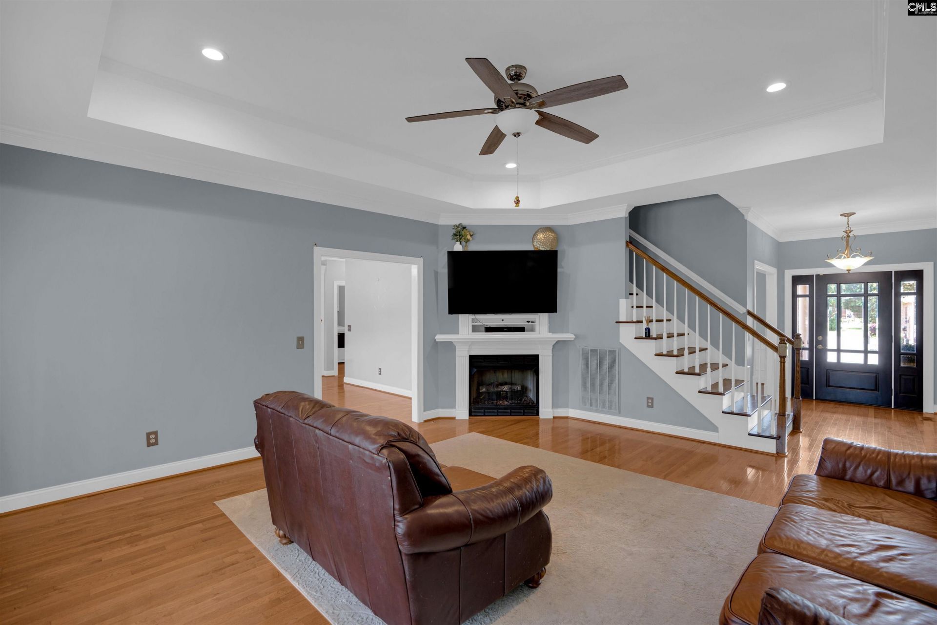 217 Clubhouse Drive Photo 11