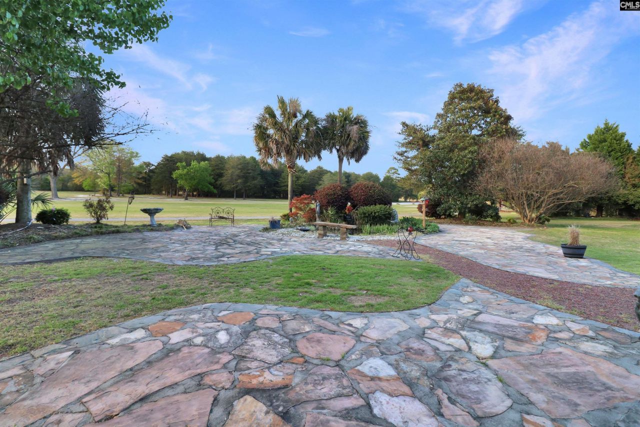 217 Clubhouse Drive  Photo 15