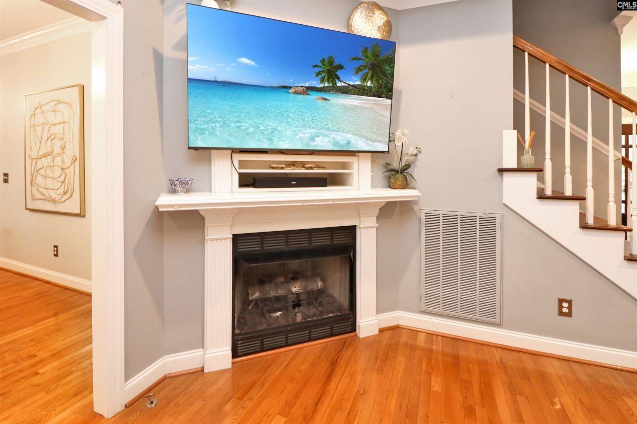 217 Clubhouse Drive  Photo 23