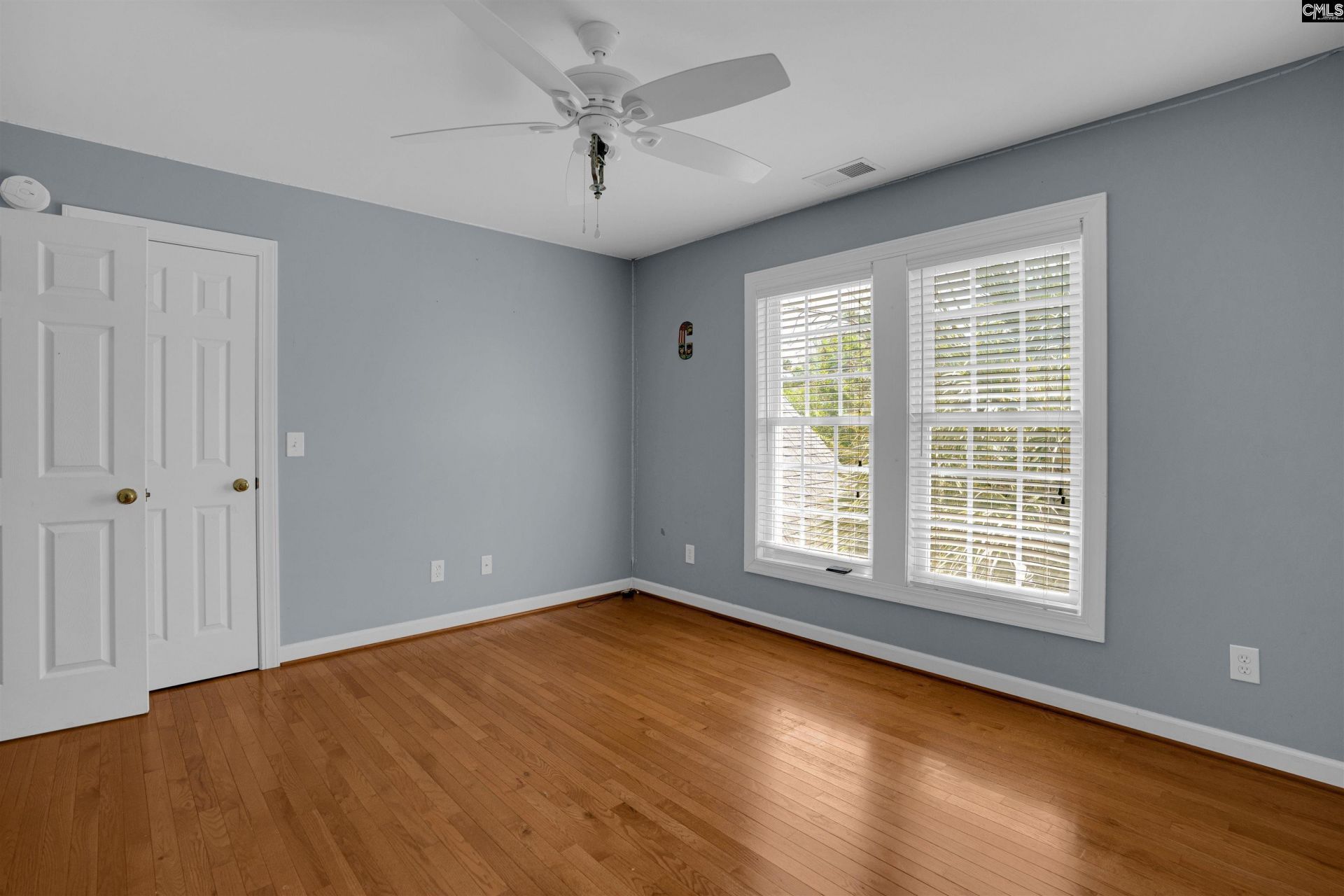 217 Clubhouse Drive Photo 28