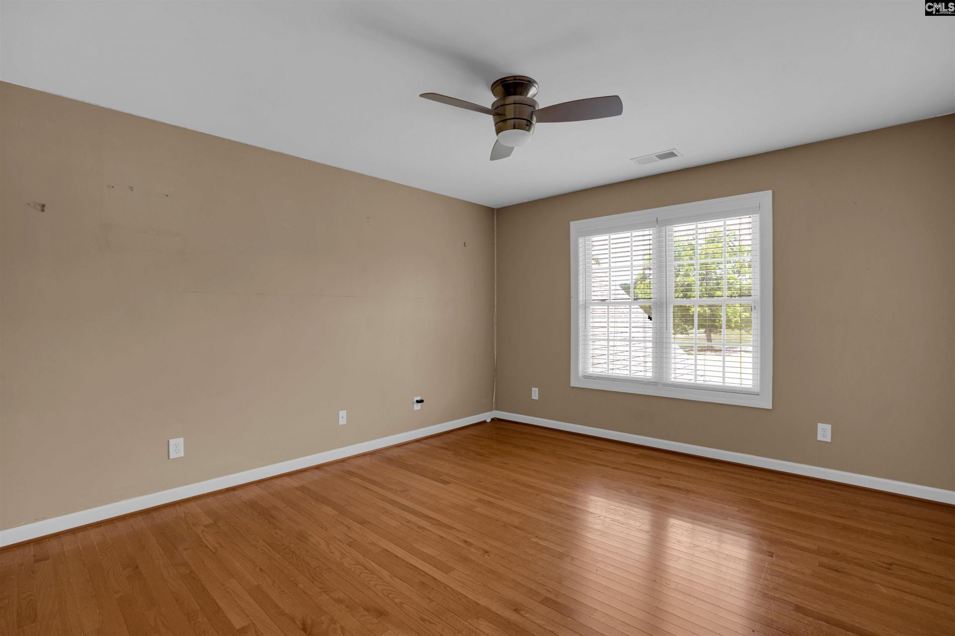 217 Clubhouse Drive Photo 29