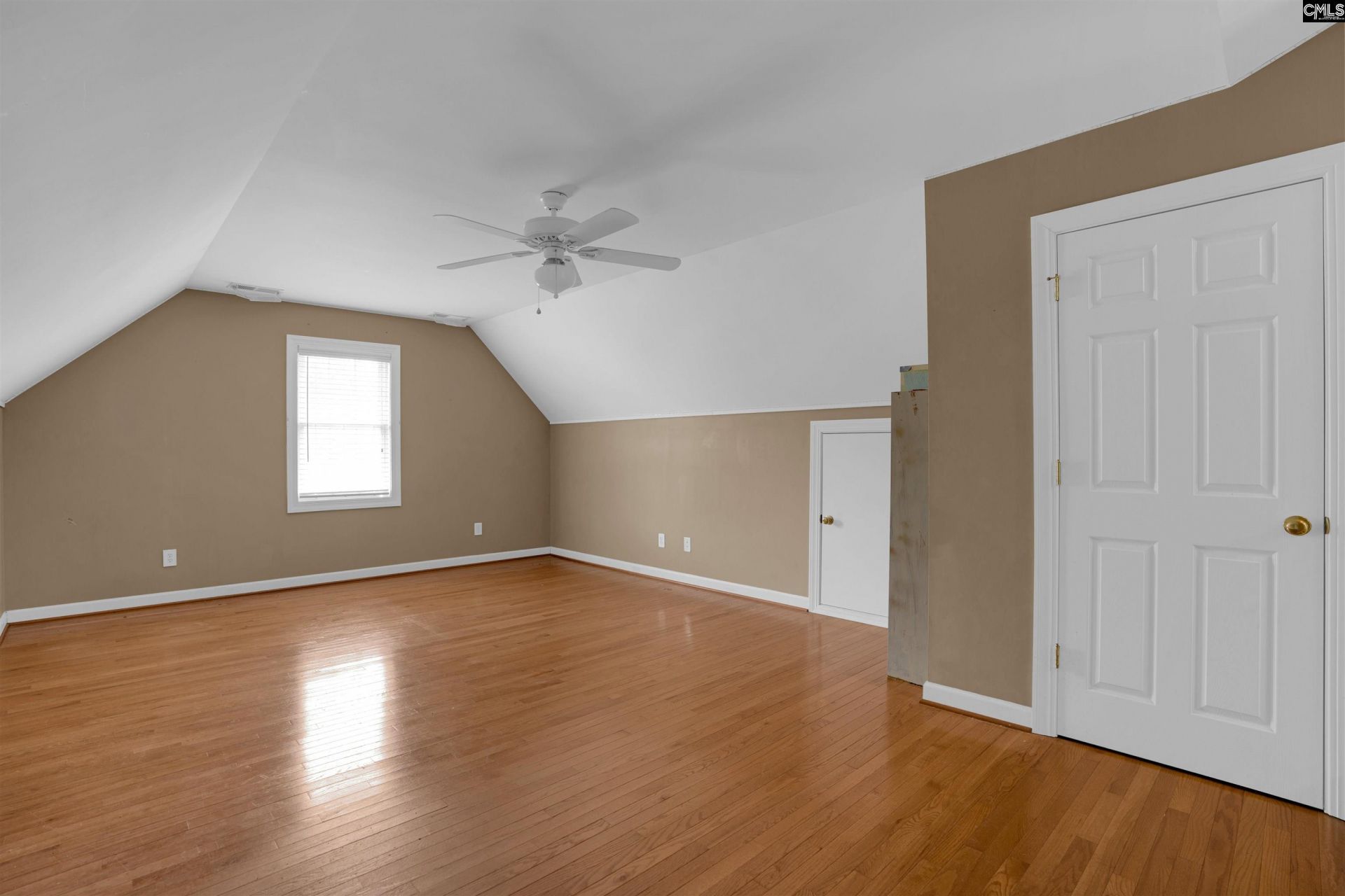 217 Clubhouse Drive Photo 32