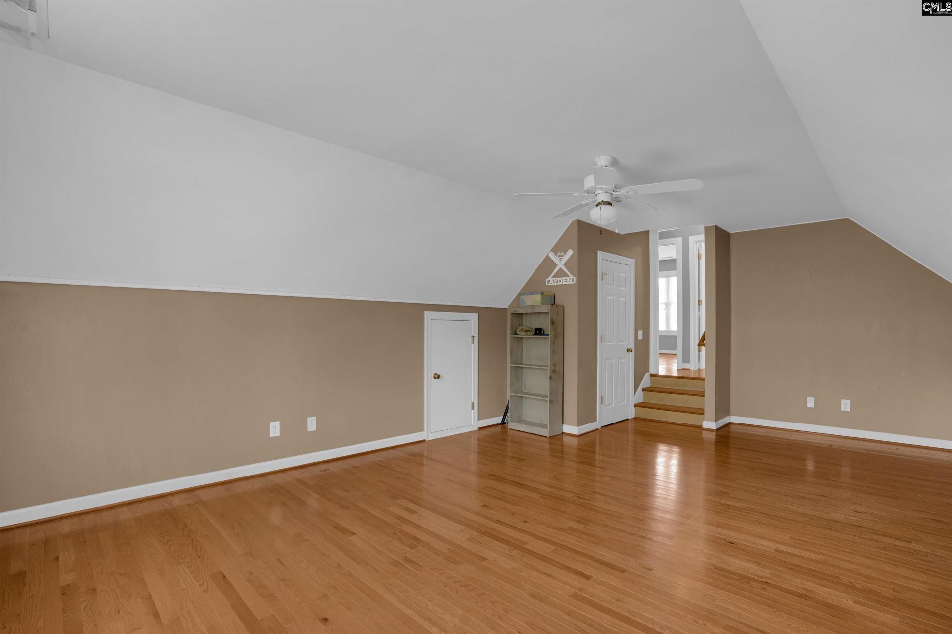 217 Clubhouse Drive Photo 33