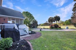 217 Clubhouse Drive  photo 4