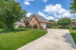 217 Clubhouse Drive photo 4