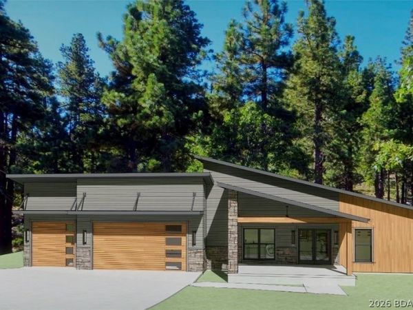 980 Grand Point Boulevard, Sunrise Beach, MO 65079