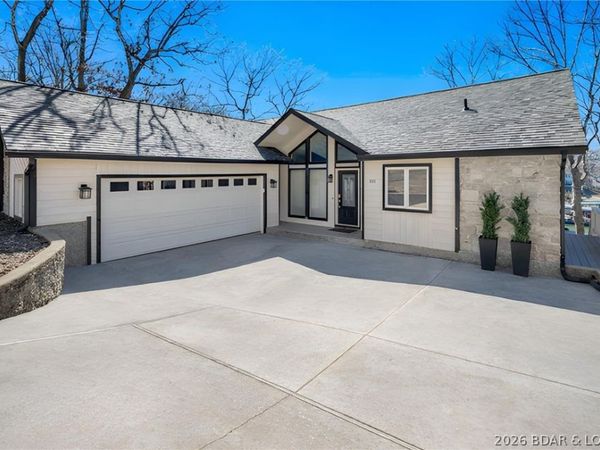 999 Imperial Point Drive, Four Seasons, MO 65049