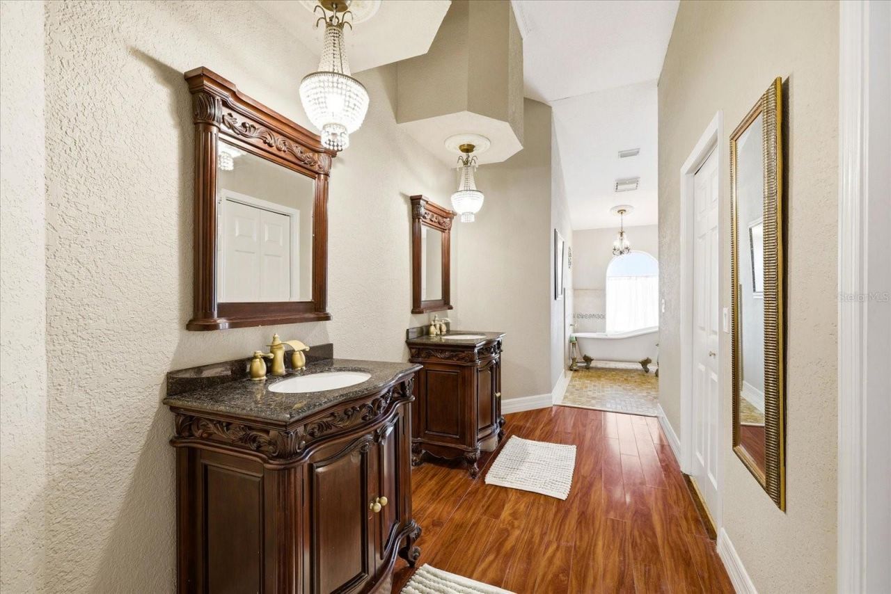 1384 Forestedge Boulevard, Oldsmar, FL 34677 Photo