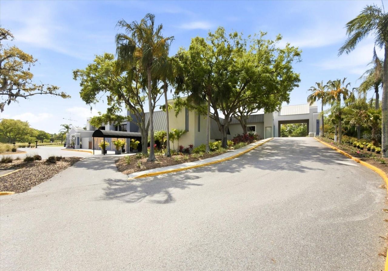 1384 Forestedge Boulevard, Oldsmar, FL 34677 Photo
