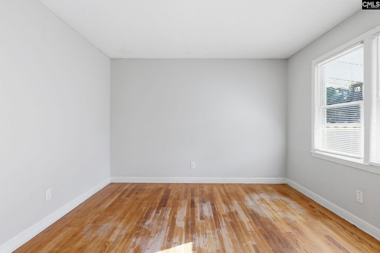 4237 Shorecrest Drive  Photo 11