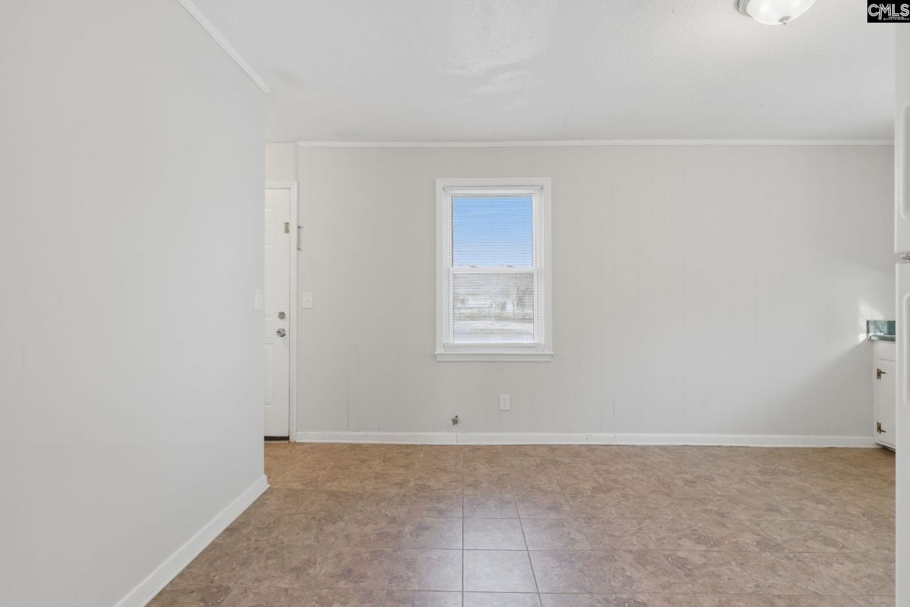 4237 Shorecrest Drive  Photo 12