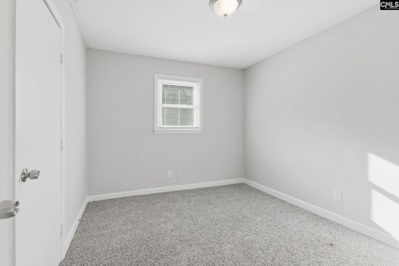 4237 Shorecrest Drive  Photo 13