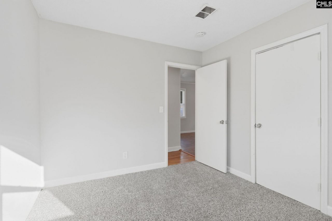 4237 Shorecrest Drive  Photo 20