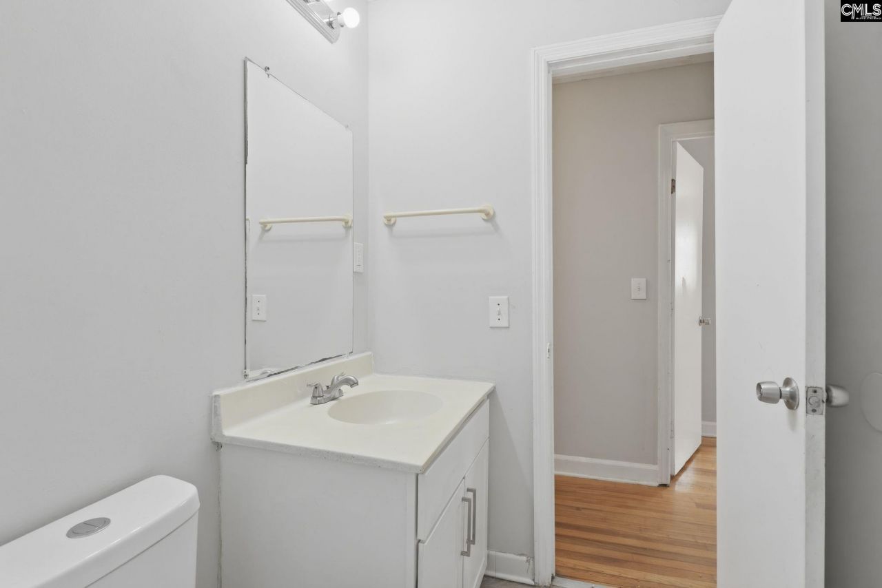 4237 Shorecrest Drive  Photo 24