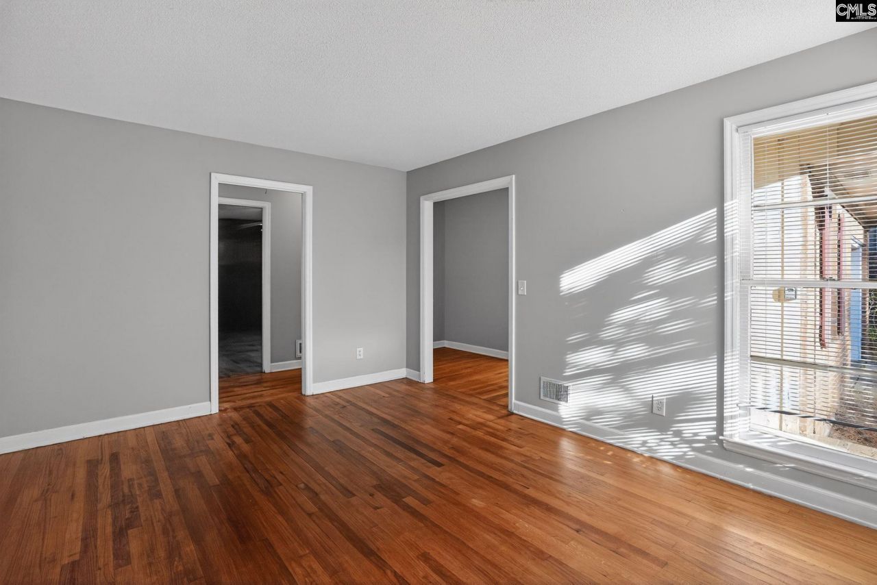 6 Woodtrail Court  Photo 13