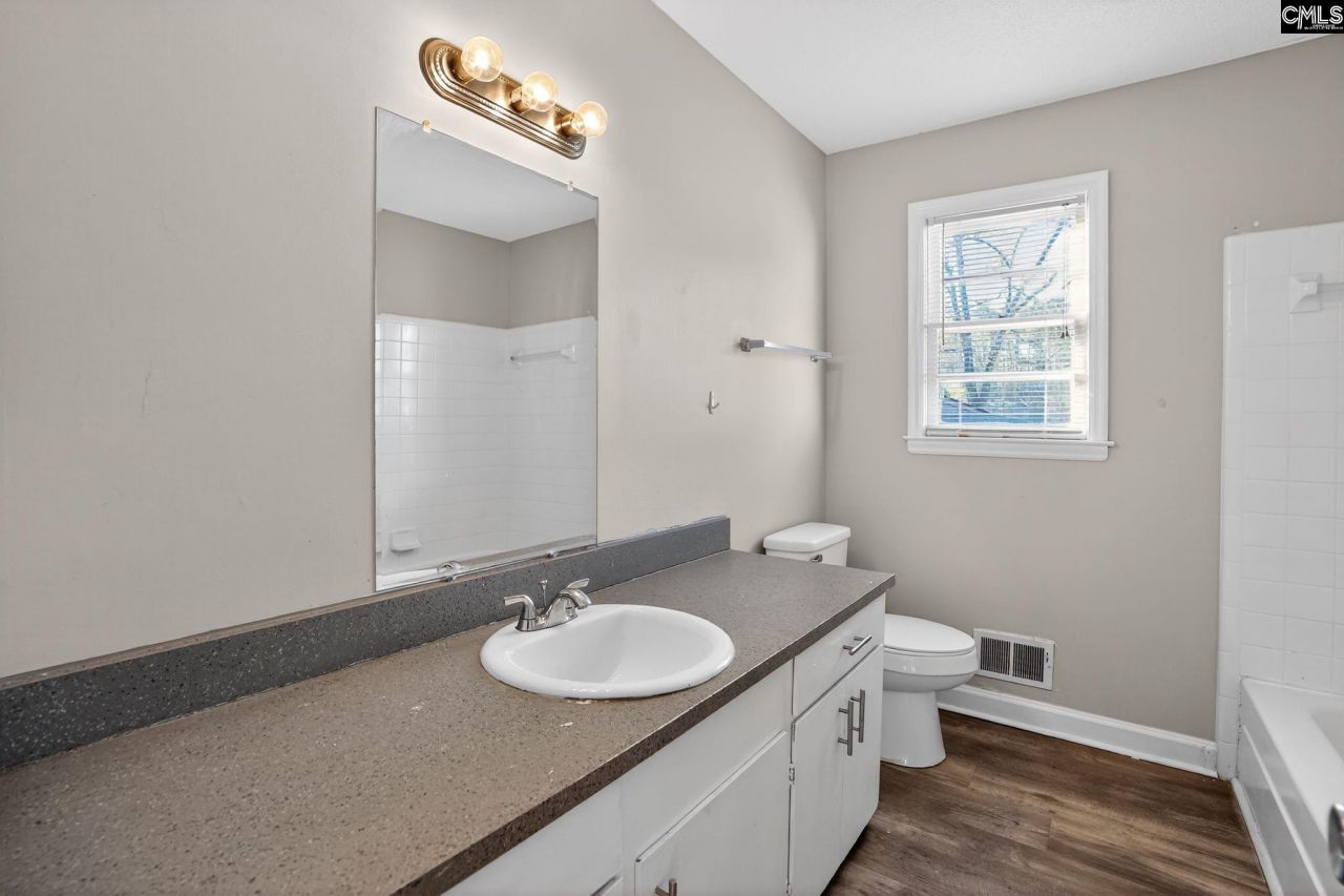 6 Woodtrail Court  Photo 26