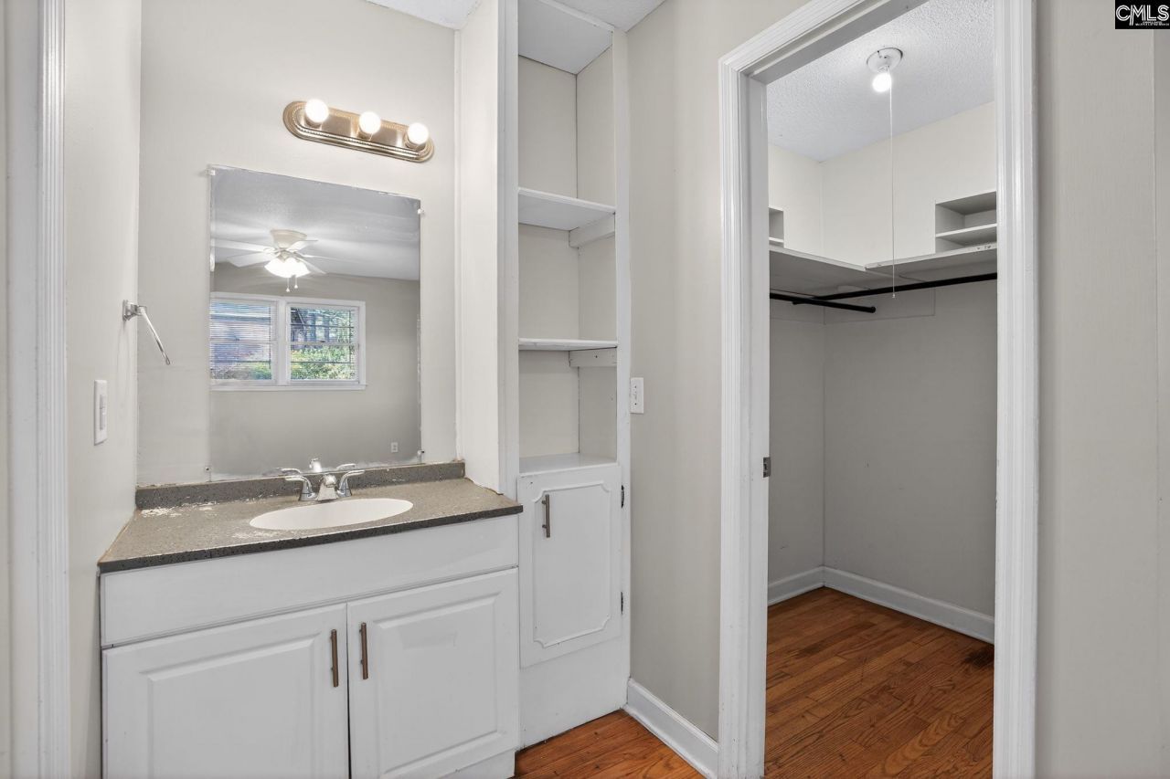 6 Woodtrail Court  Photo 27