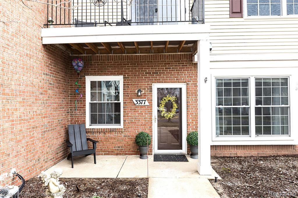 3377 Kneeland Circle, Howell Township, MI 48843 Main Photo