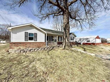 101 8th Street , Adams, NE 68301
