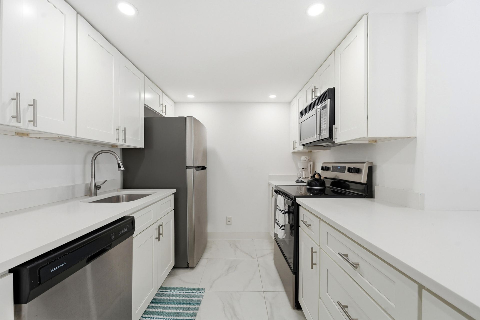 602 Executive Center Drive, Unit 105, West Palm Beach, FL 33401 Photo
