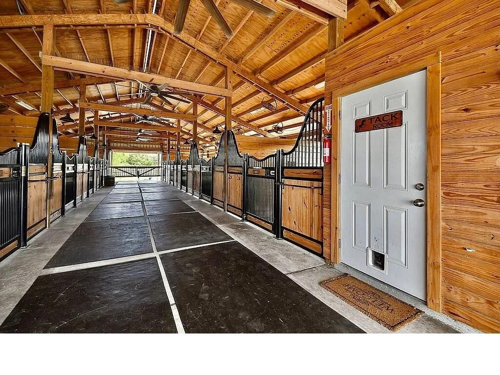 7565 Polo Square, Vero Beach, FL 32968 Photo