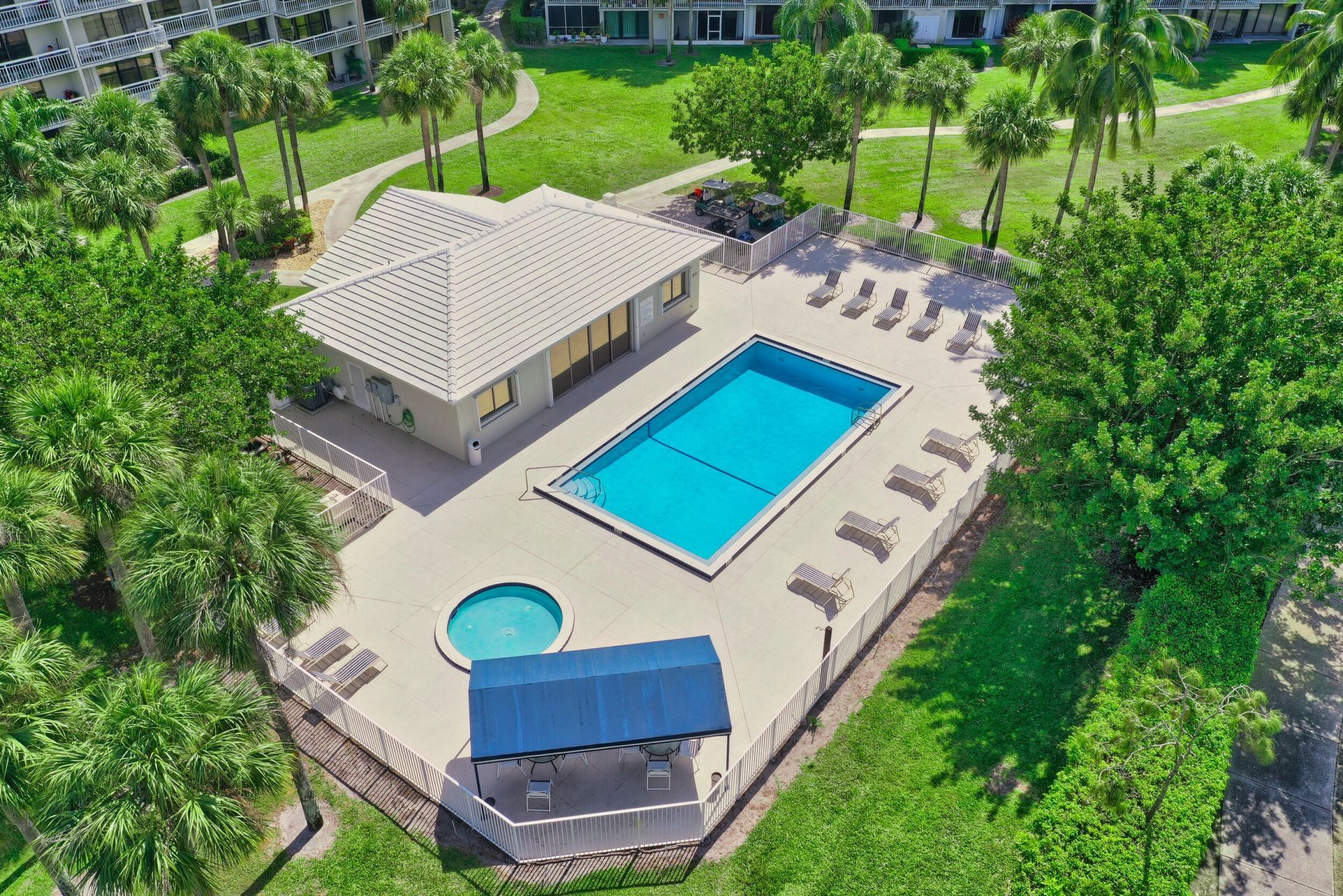 2761 Village Boulevard, Unit 305, West Palm Beach, FL 33409 Photo