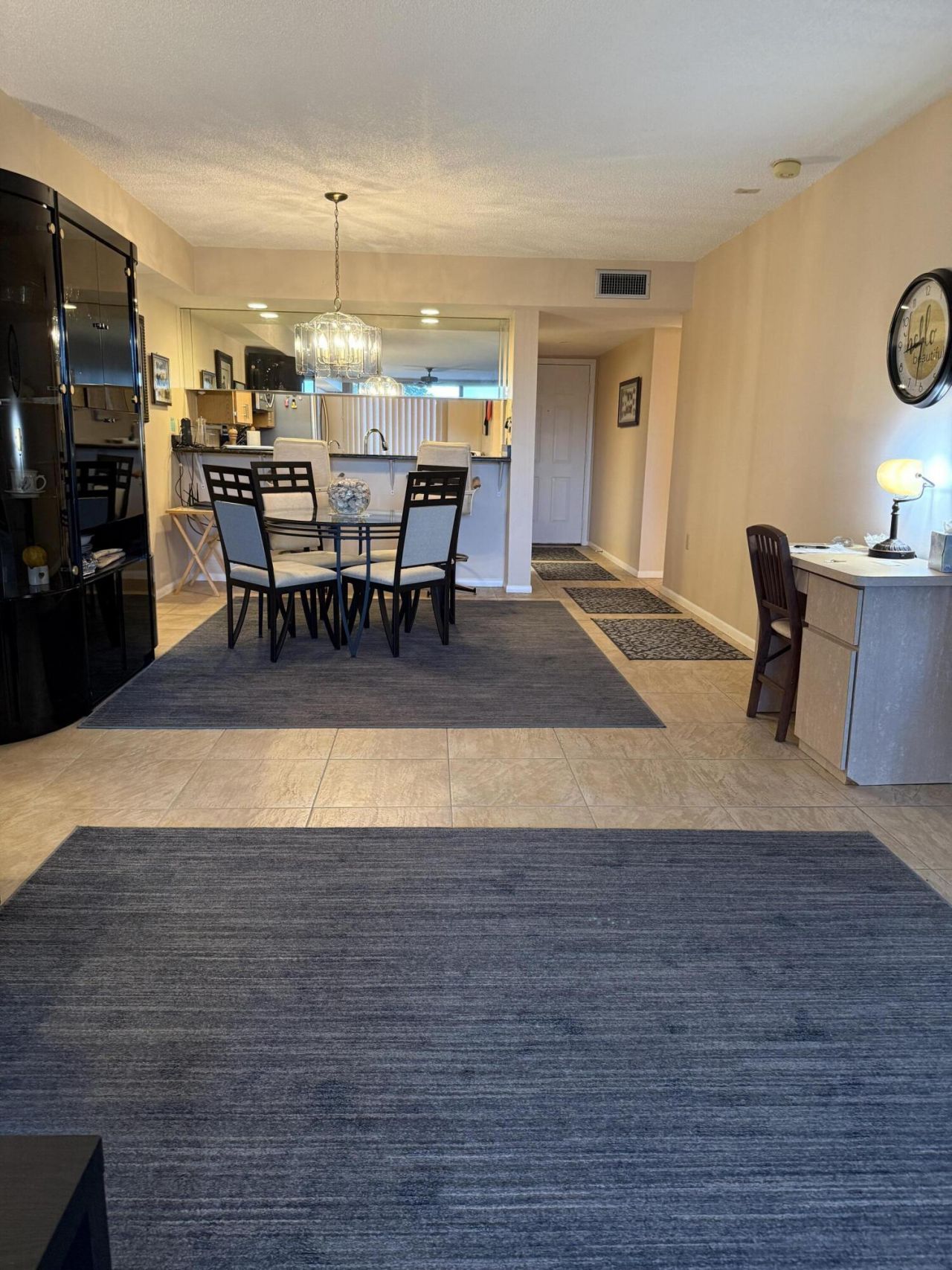 2761 Village Boulevard, Unit 305, West Palm Beach, FL 33409 Photo