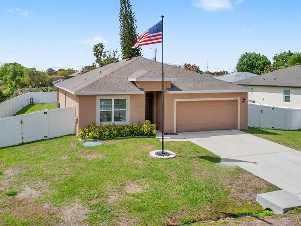 1858 SW Lennox Street, Port St. Lucie, FL 34953
