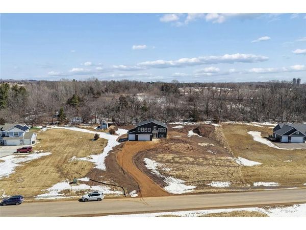 739 Magoo Road, Hudson, WI 54016