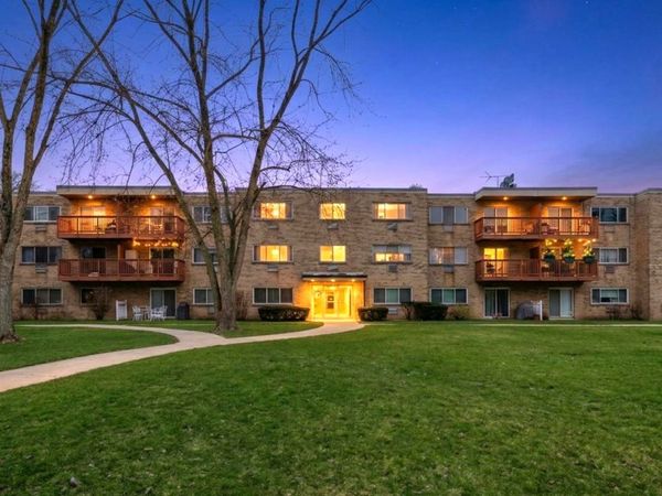 726 Dempster Street , Unit 206, Mount Prospect, IL 60056