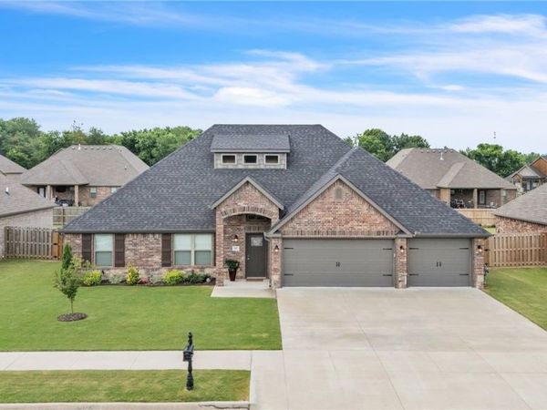 455 Payton Place , Farmington, AR 72730