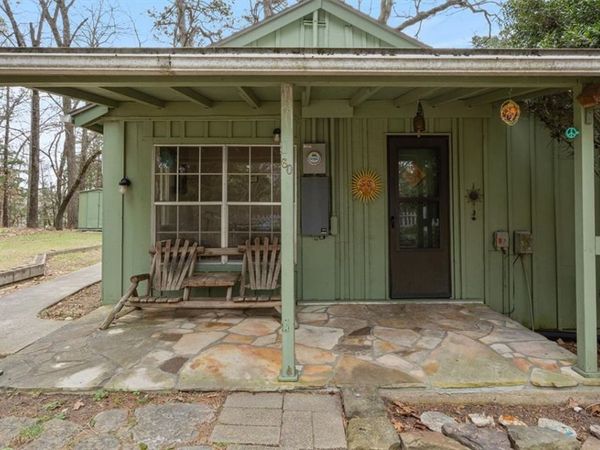 60 Clay Street, Eureka Springs, AR 72632