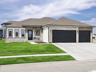 12104 S 209th Street, Gretna, NE 68028