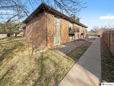 4220 Huntington Avenue, Lincoln, NE 68504