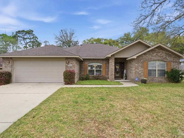 8435 Ferlon Ave, Pensacola, FL 32526