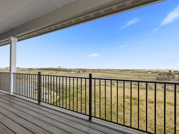 27204 Serenity Ln, Caldwell, ID 83607