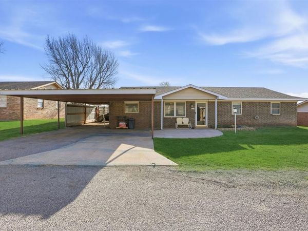 131 Ridgeline Drive, Weatherford, OK 73096