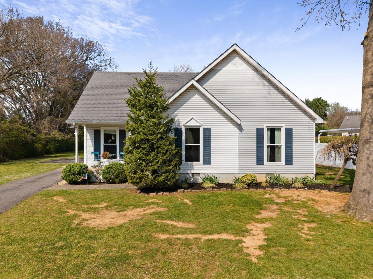 1142 Victoria Dr, Murfreesboro, TN 37129 Main Photo