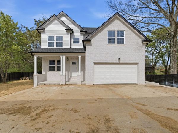 2722B Mossdale Dr, Nashville, TN 37217