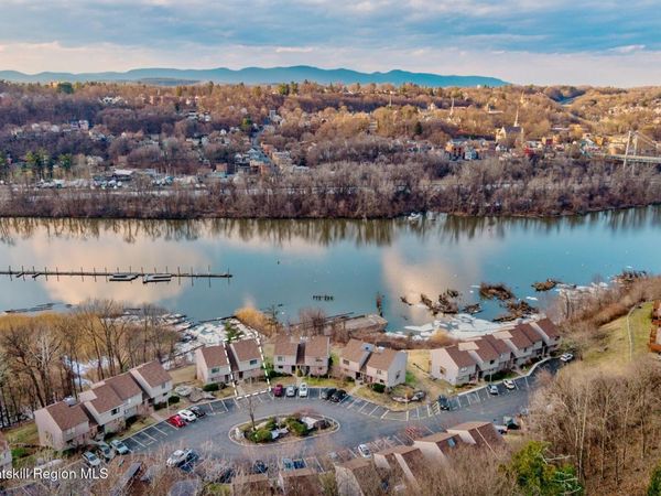 10 Rondout Harbor, Port Ewen, NY 12466