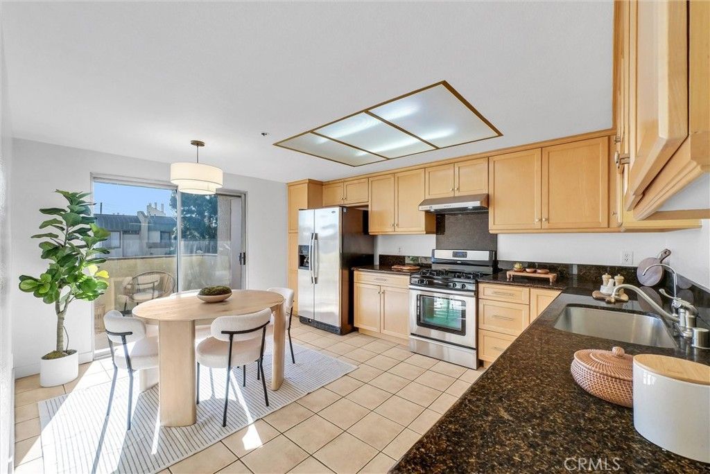 12121 Centralia Street, Unit 302, Lakewood, CA 90715 Main Photo