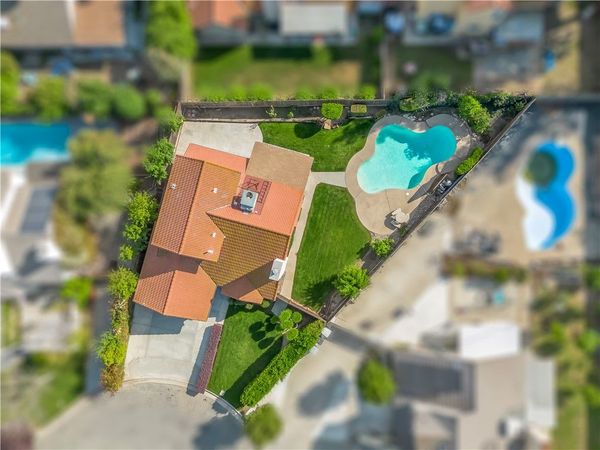 1631 E Deyoung, Fresno, CA 93720