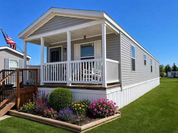 8584 Park Way, Alanson, MI 49706