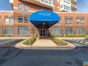 250 MAIN ST W, Unit 504, Charlottesville, VA 22902