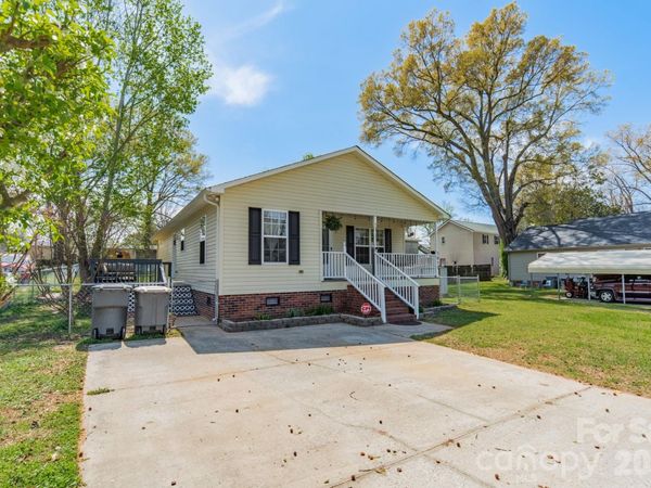 1015 S Walnut Street , Kannapolis, NC 28081