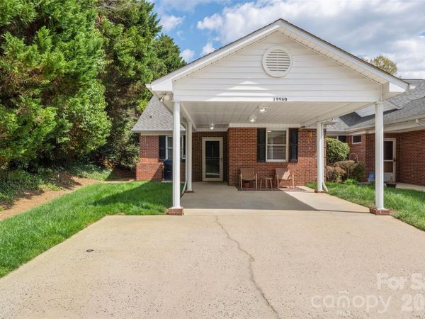 19960 Oak Leaf Circle , Cornelius, NC 28031