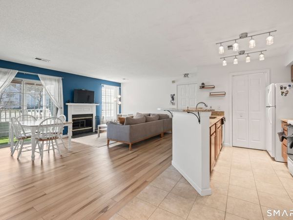 1 Forest Glen, Unit 11, Middletown, CT 06457