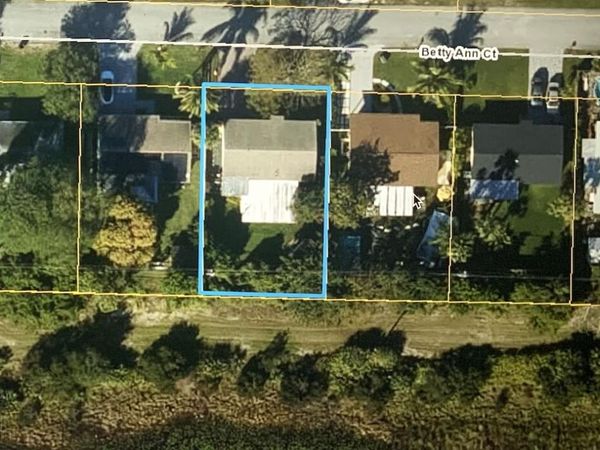 3546 Betty Ann Court E, West Palm Beach, FL 33403